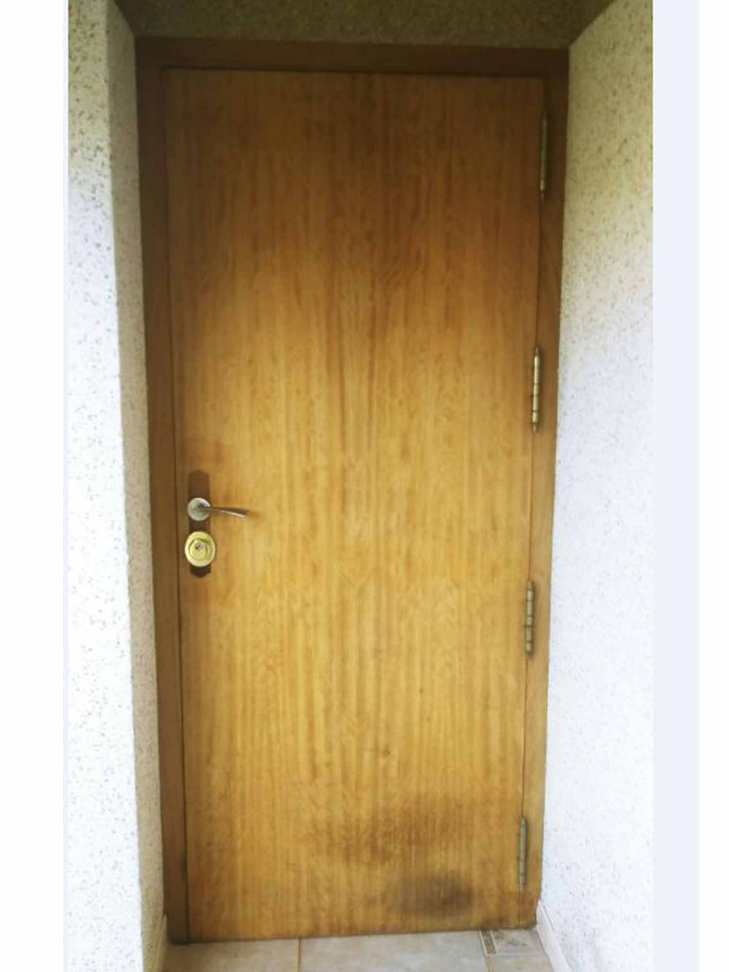 Puerta entrada lacado en blanco